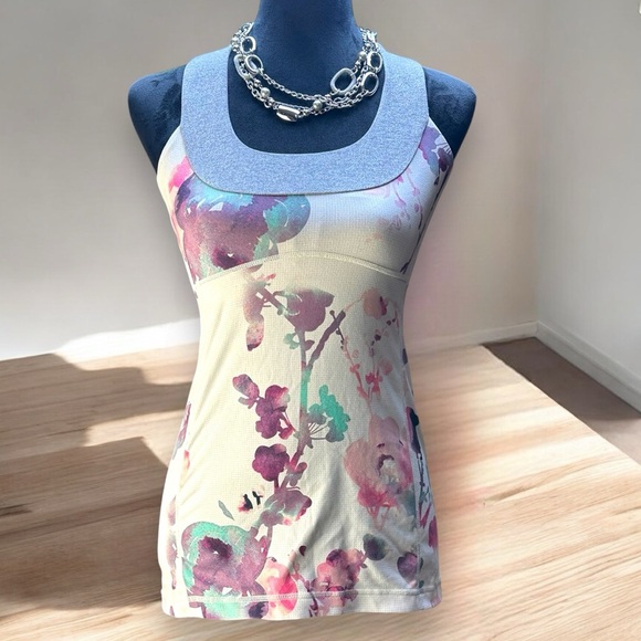 Lululemon Scoop Neck Tank Top Sz 6 Blurred Blossoms Floral Gray White‎ Racerback - Picture 1 of 7